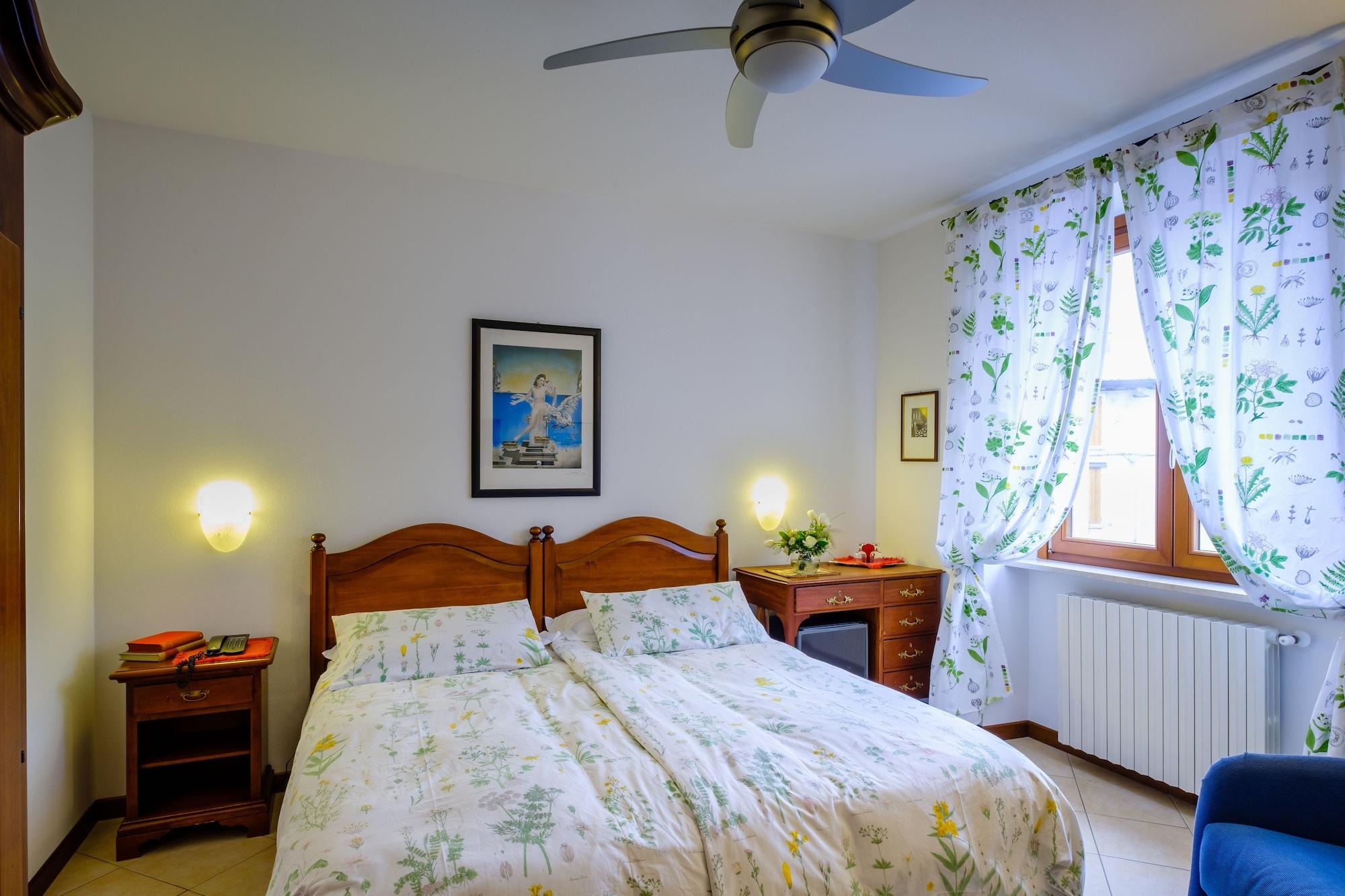 Hotel Tre Punte Гарньяно Экстерьер фото