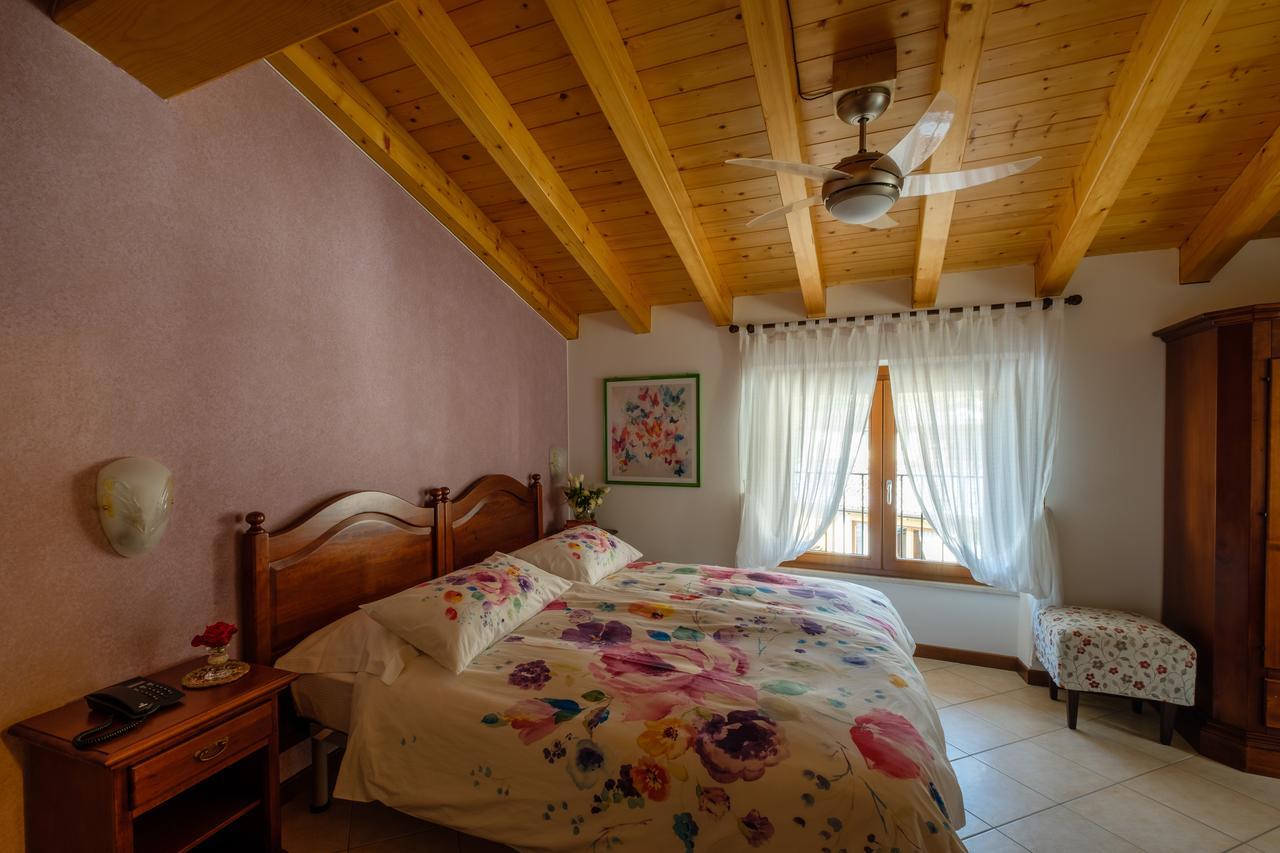 Hotel Tre Punte Гарньяно Экстерьер фото