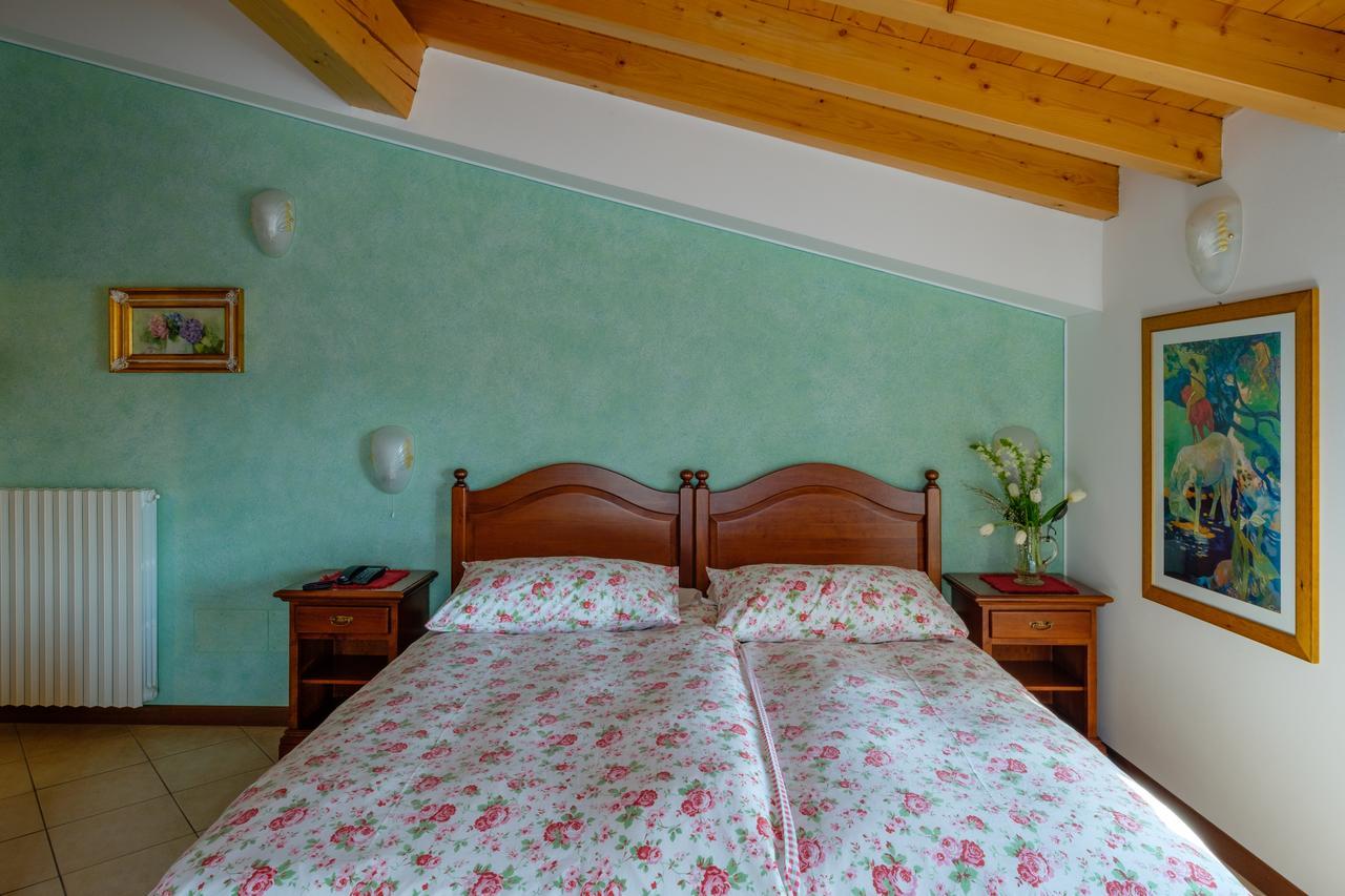 Hotel Tre Punte Гарньяно Экстерьер фото